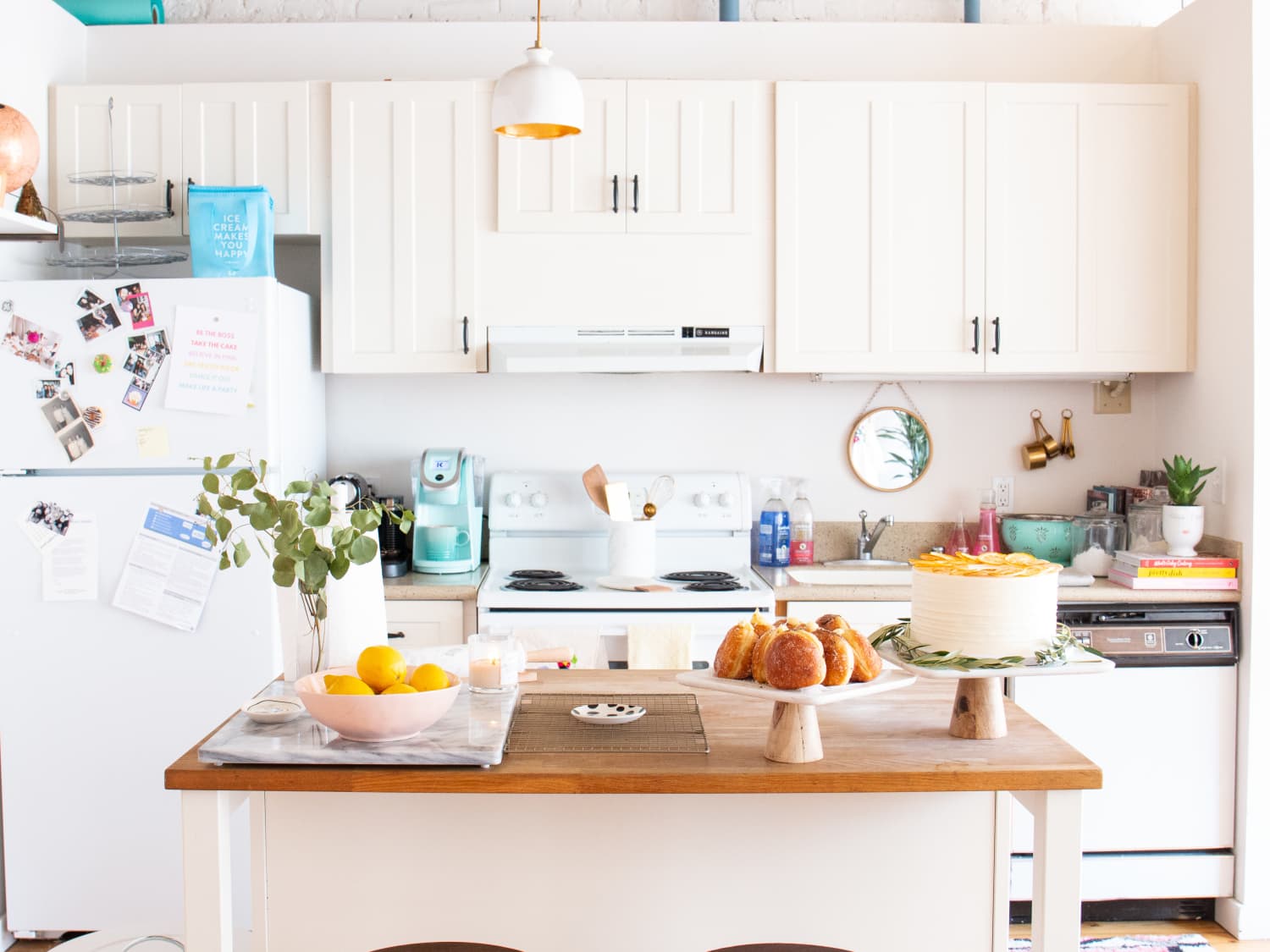 Kitchen island with cheap seating for small spaces